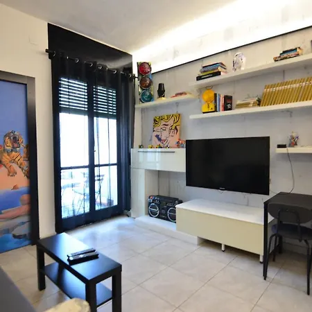 Pollyhouse - * Turim